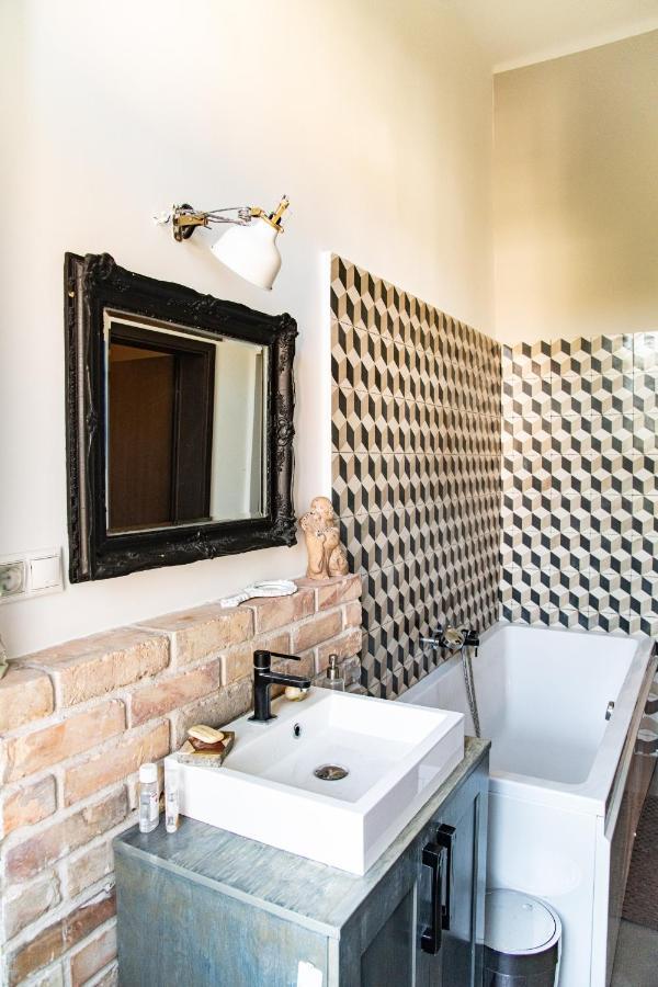 Stylishly Redecorated In Great Location Apartmán Budapešť